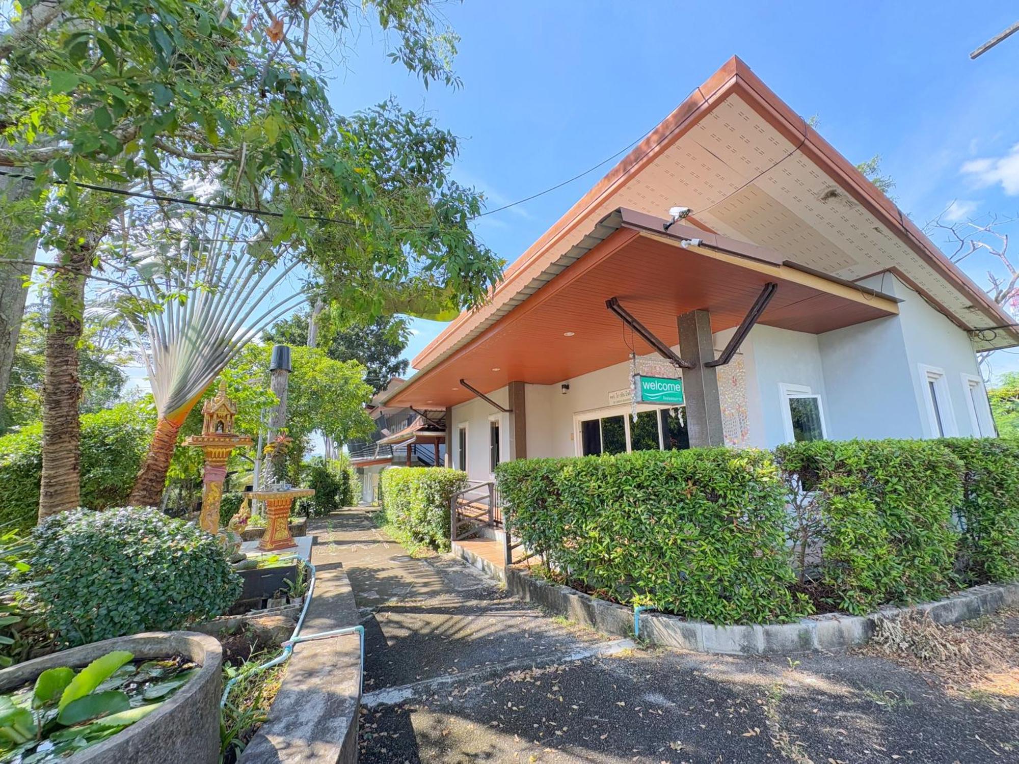 Ava Hill Krabi town